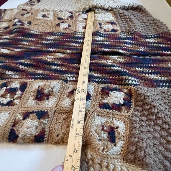 Vintage size XL granny Square popcorn knit oversized cardigan. - Picture 4 of 11